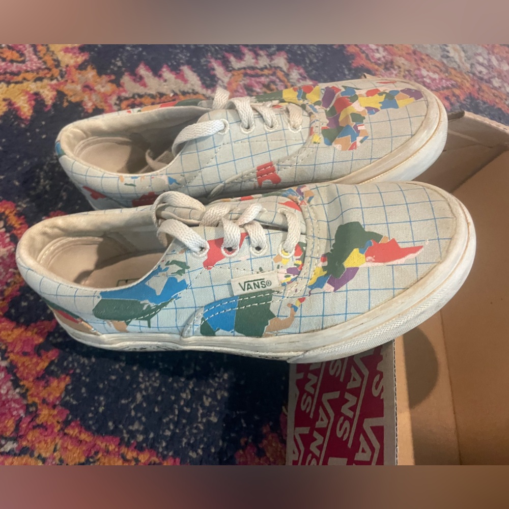 Kids Vans world pattern